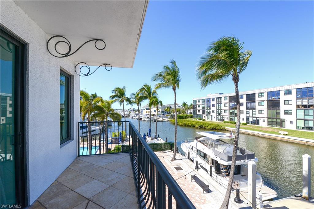 NAPLES BAY RESORT - Residential