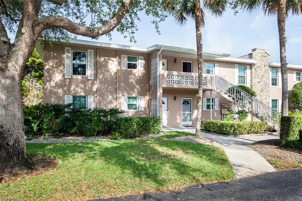 ST ANDREWS MANOR - Residential