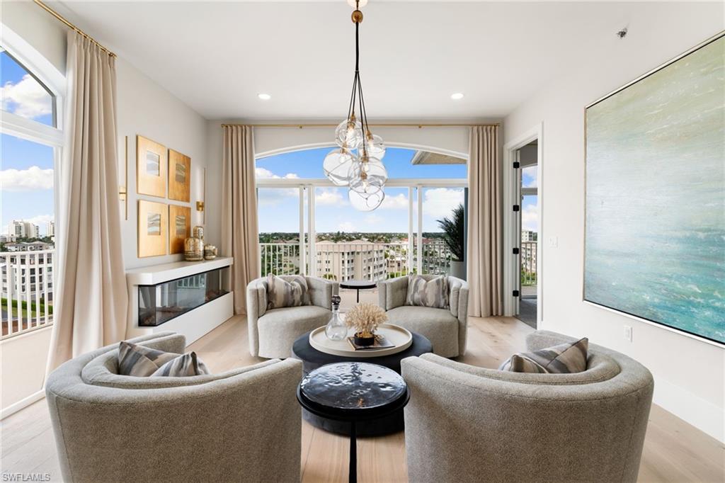 COURTYARD TOWERS - Residential