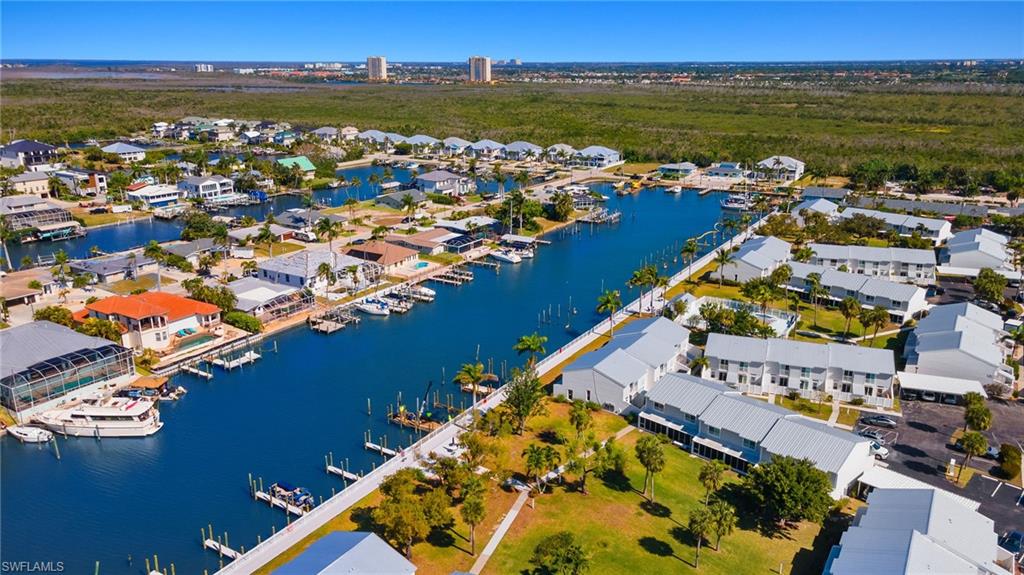 BOARDWALK CAPER - Residential