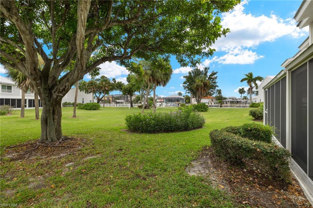 BOARDWALK CAPER - Residential