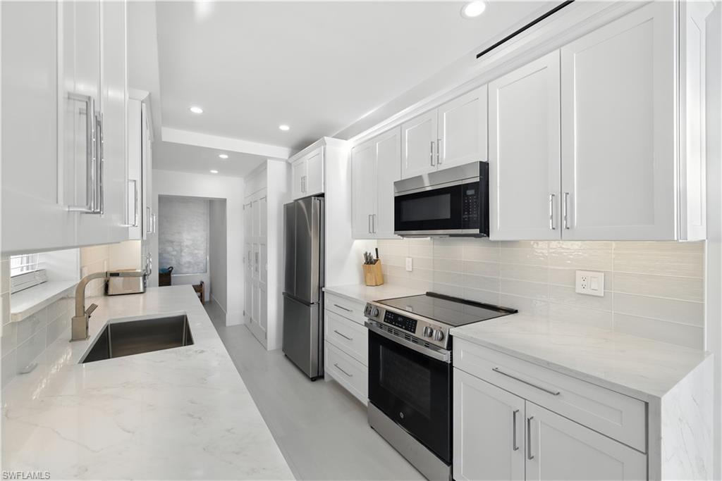 HOLLY GREENS VILLA - Residential Lease