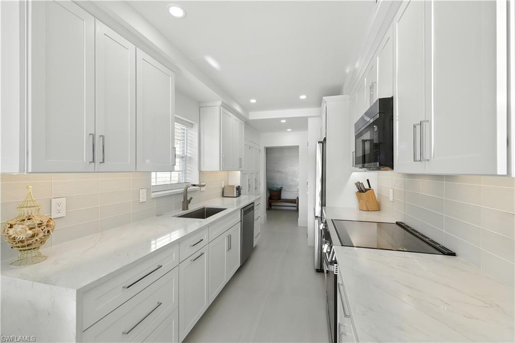 HOLLY GREENS VILLA - Residential Lease