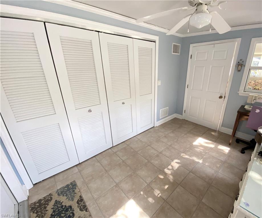 BLVD HTS SHOPPING CENTER - Residential