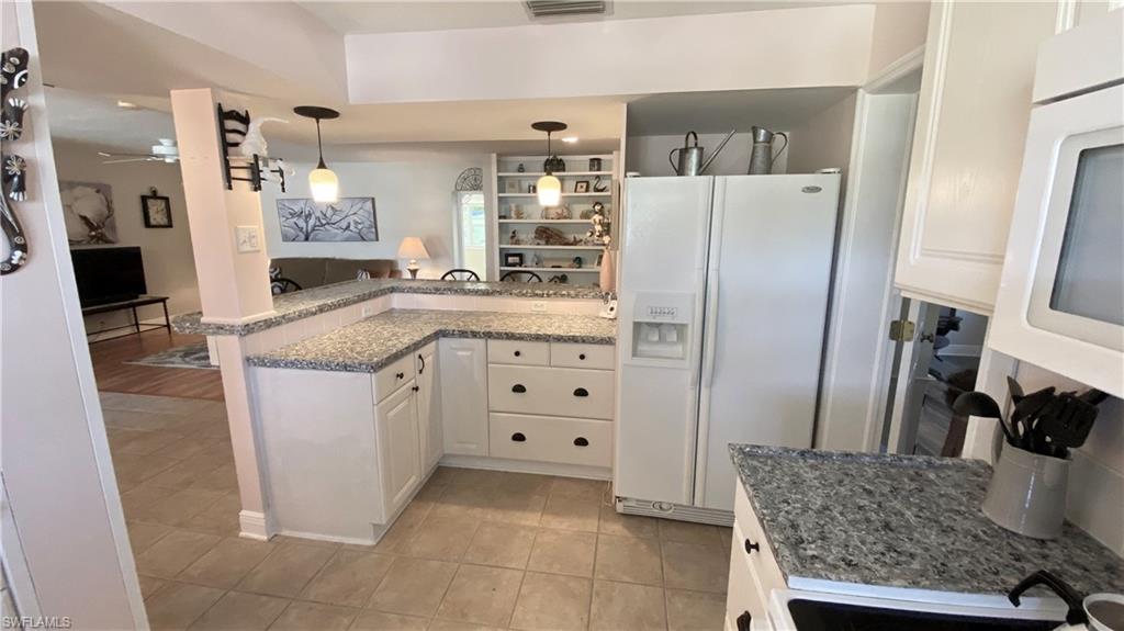 BLVD HTS SHOPPING CENTER - Residential