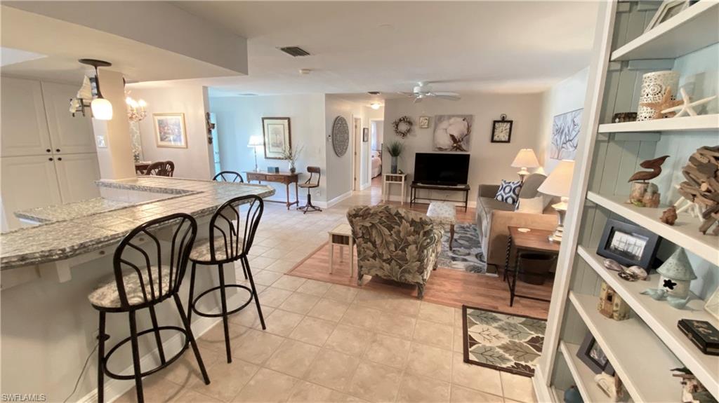 BLVD HTS SHOPPING CENTER - Residential