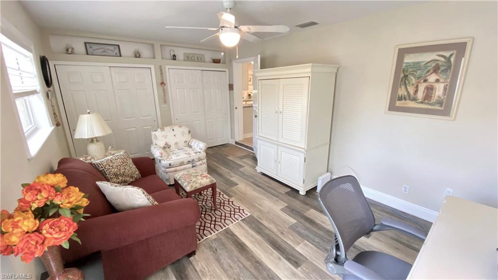 BLVD HTS SHOPPING CENTER - Residential