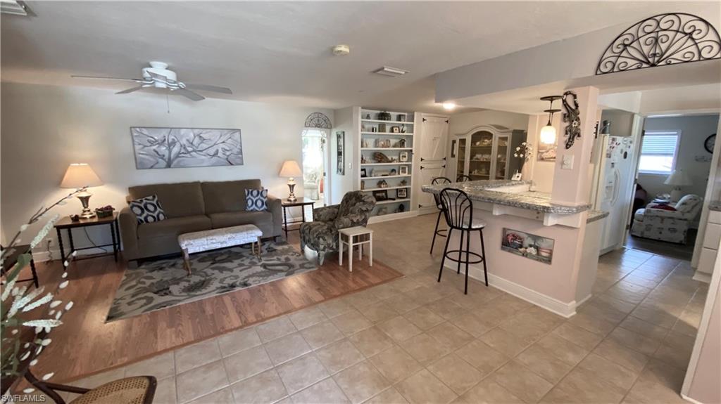 BLVD HTS SHOPPING CENTER - Residential