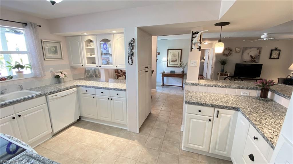 BLVD HTS SHOPPING CENTER - Residential