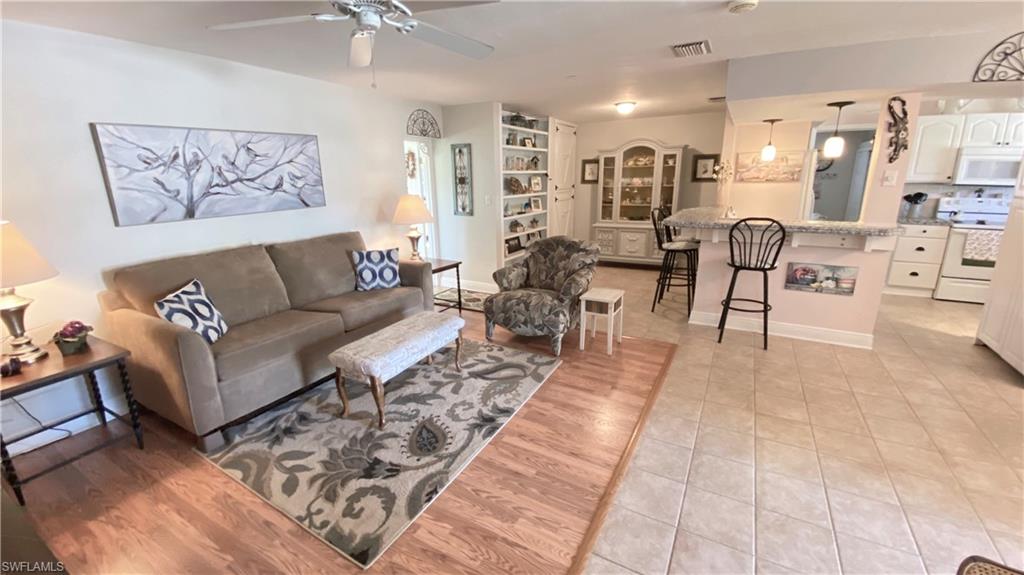 BLVD HTS SHOPPING CENTER - Residential