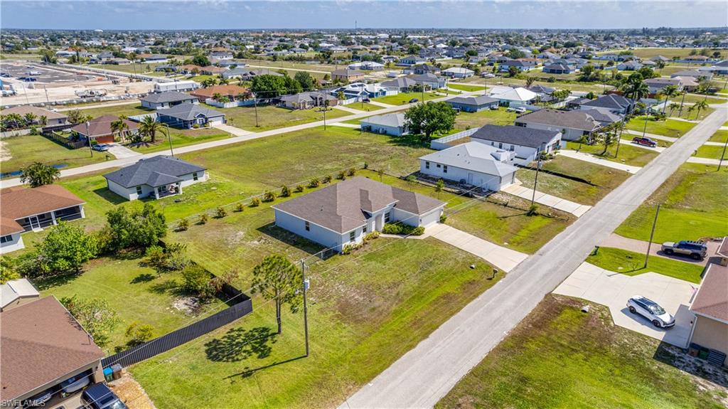 CAPE CORAL - Residential