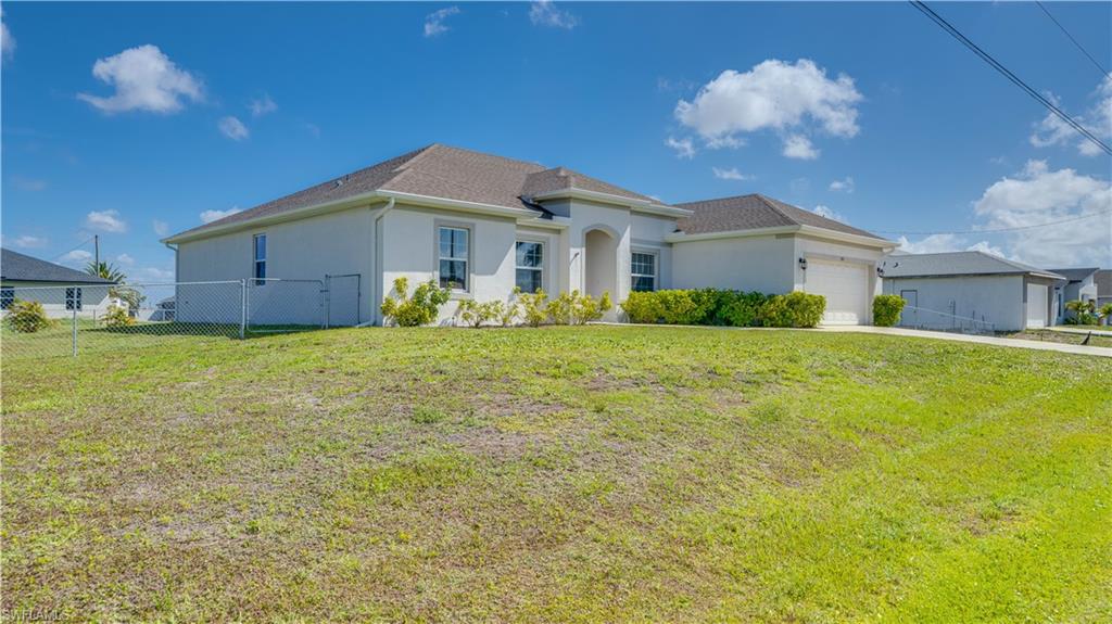 CAPE CORAL - Residential