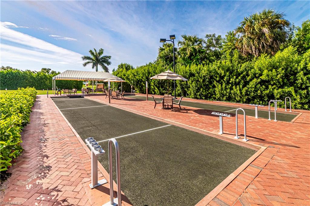 ROYAL MARCO POINT - Residential