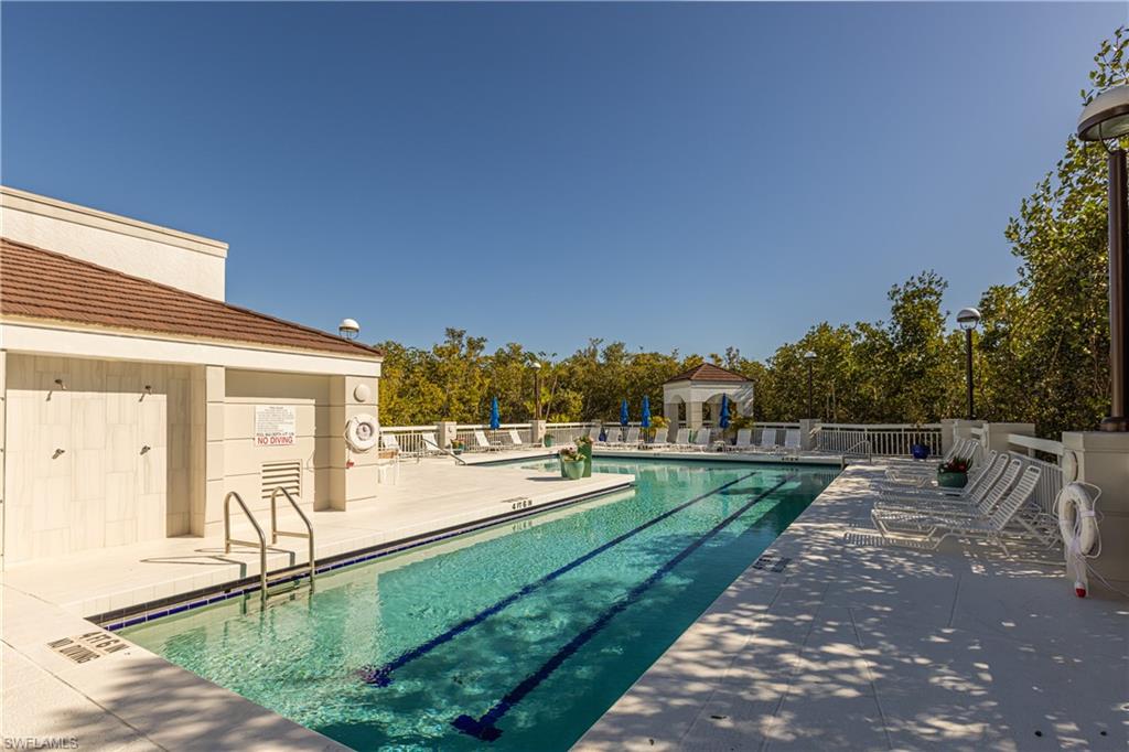 ROYAL MARCO POINT - Residential