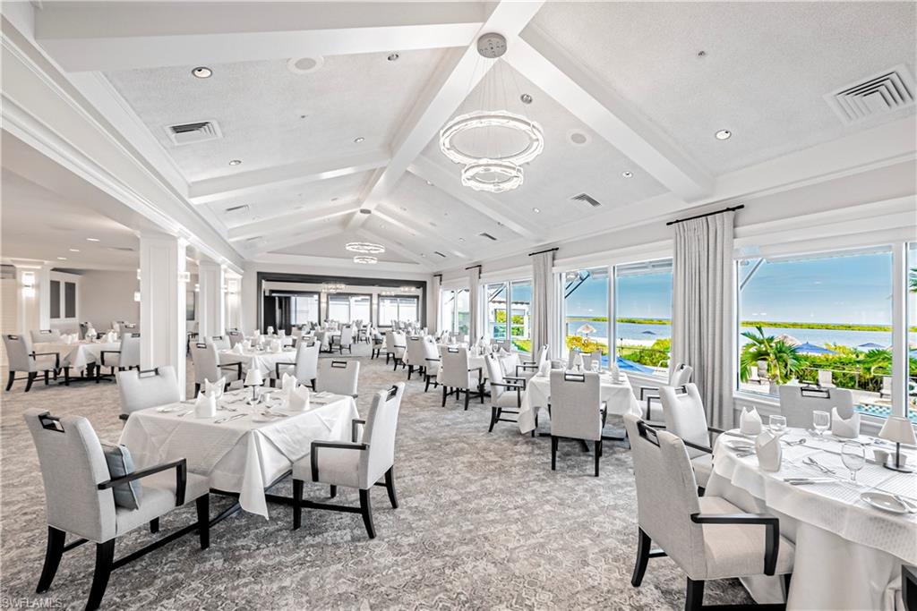 ROYAL MARCO POINT - Residential