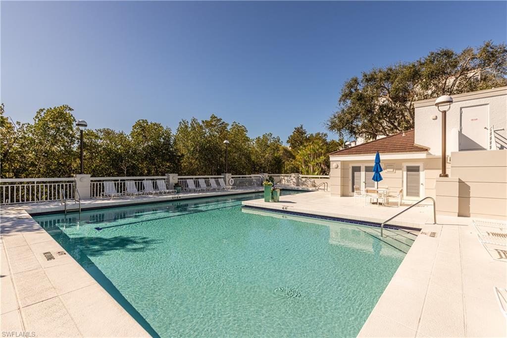 ROYAL MARCO POINT - Residential