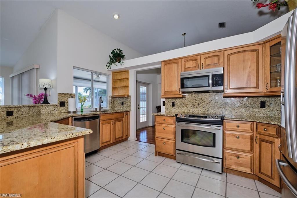 CAPE CORAL - Residential Lease