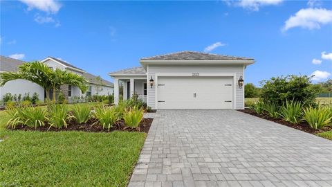 2937 Heritage Pines DR FORT MYERS FL 33905