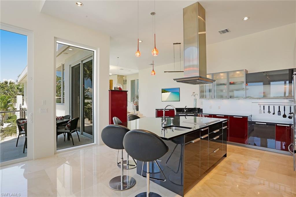 HIDEAWAY BEACH - Residential