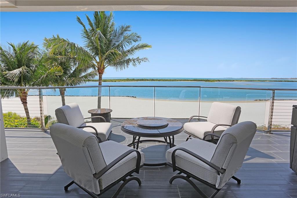 HIDEAWAY BEACH - Residential