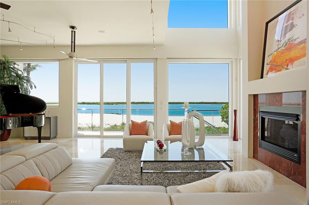 HIDEAWAY BEACH - Residential