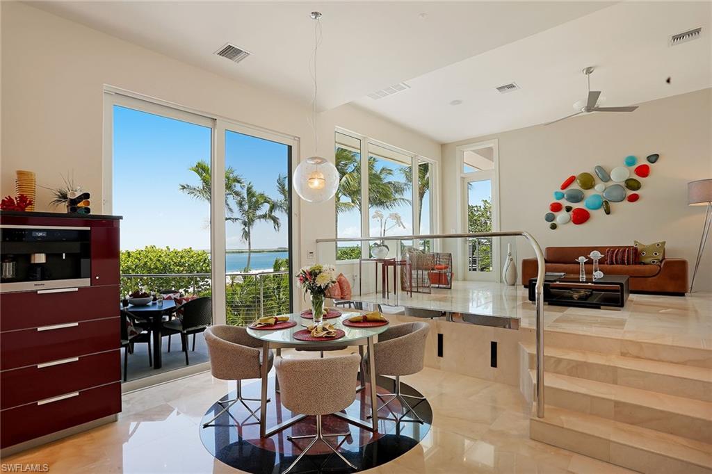 HIDEAWAY BEACH - Residential