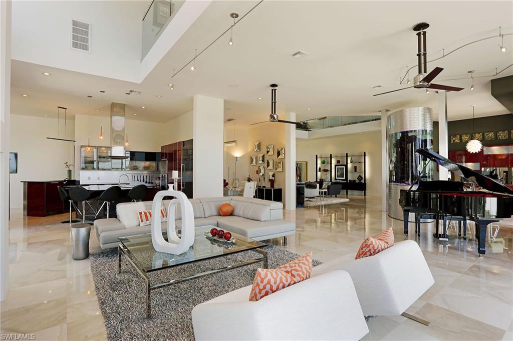 HIDEAWAY BEACH - Residential