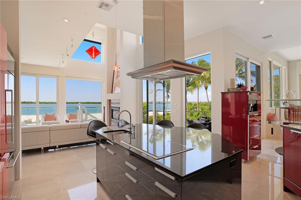 HIDEAWAY BEACH - Residential