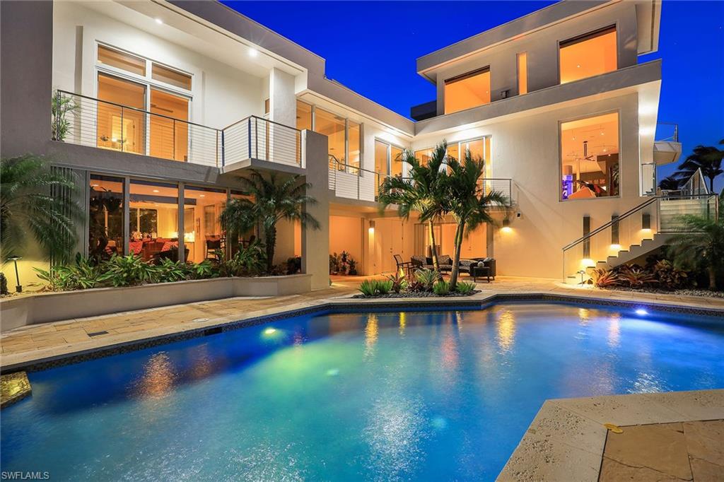 HIDEAWAY BEACH - Residential