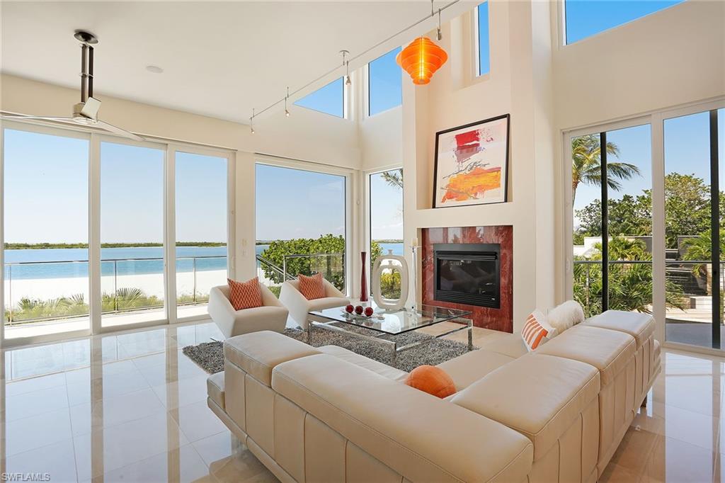 HIDEAWAY BEACH - Residential