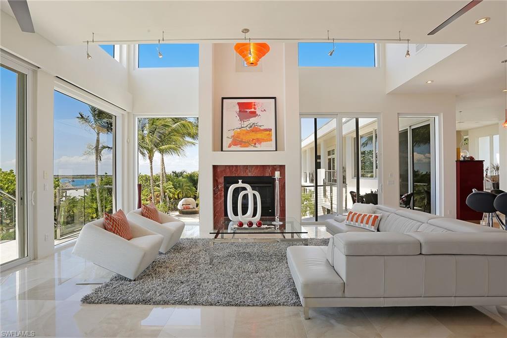 HIDEAWAY BEACH - Residential