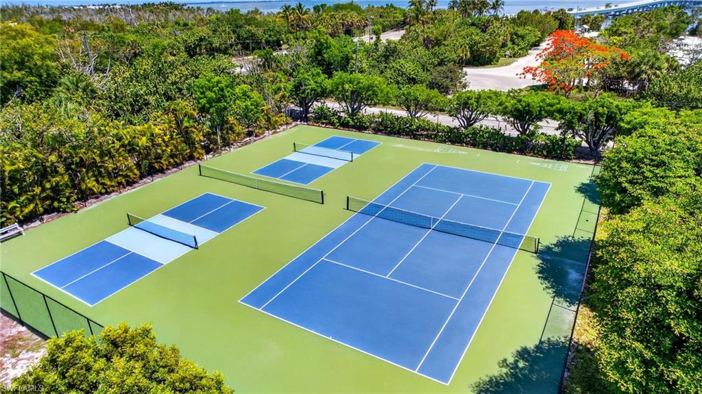 TENNISPLACE - Residential