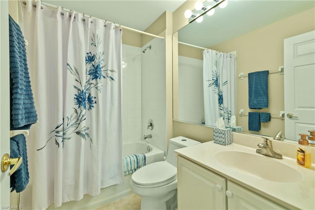 SABAL POINTE - Residential