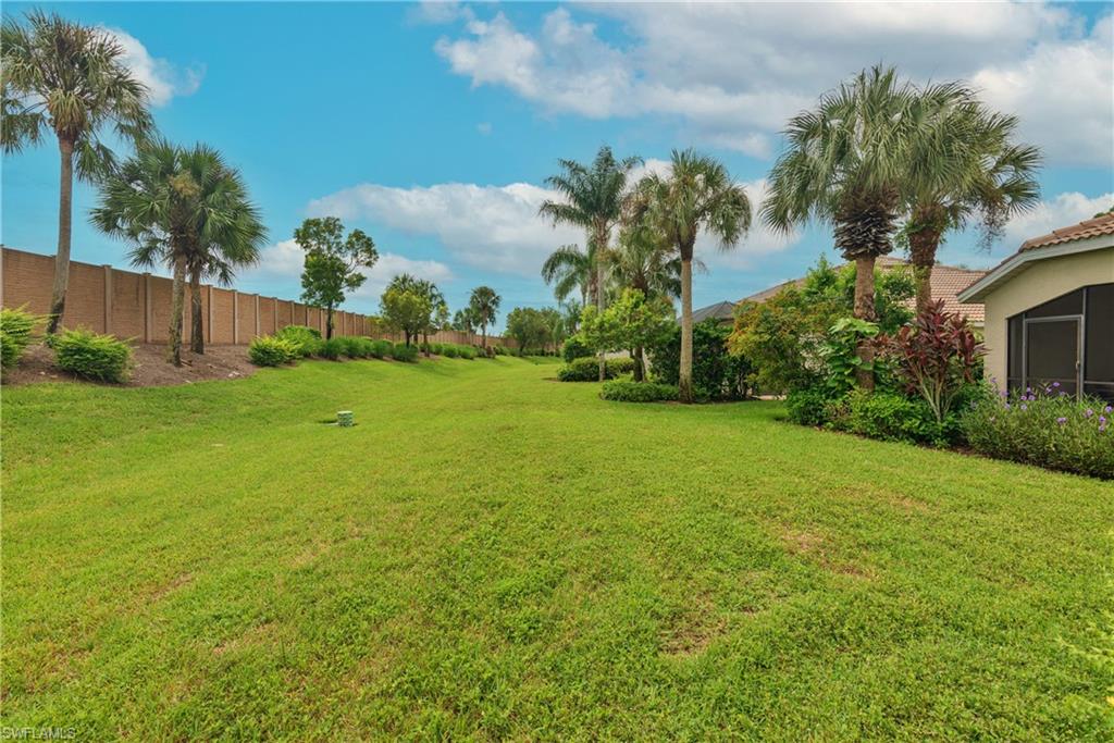 SABAL POINTE - Residential