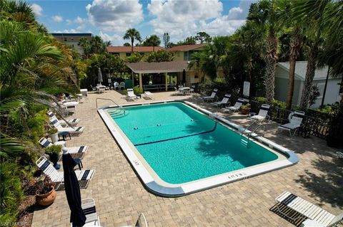 Apartment in FORT MYERS FL 8141 Country RD.jpg