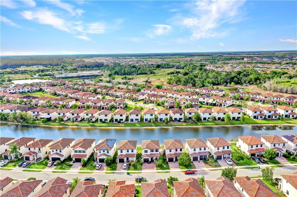 COQUINA AT MAPLE RIDGE - Residential