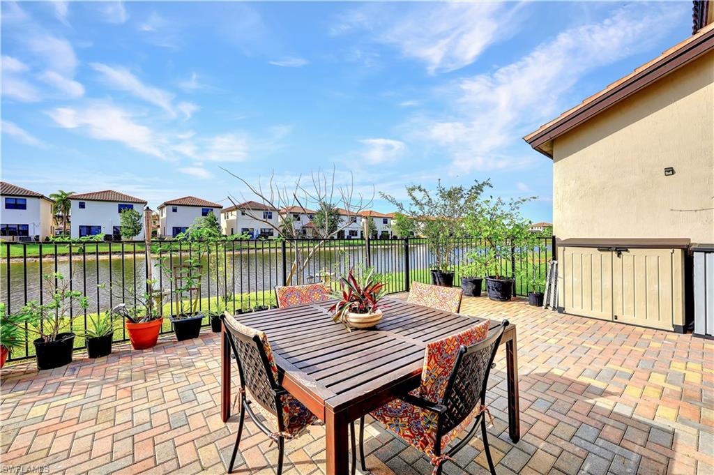 COQUINA AT MAPLE RIDGE - Residential