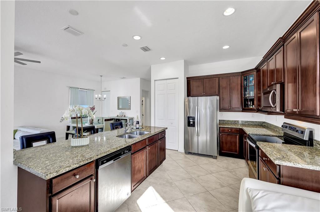 COQUINA AT MAPLE RIDGE - Residential