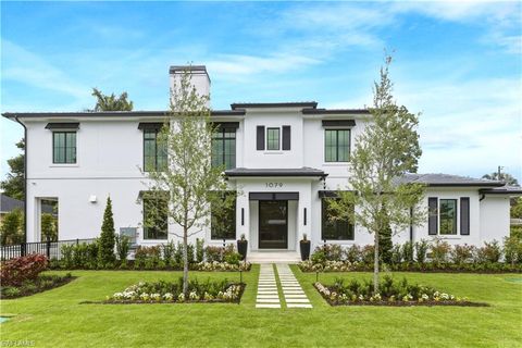 Photo of 1079 Diana AVE, NAPLES, FL 34103 (MLS # 226016513)