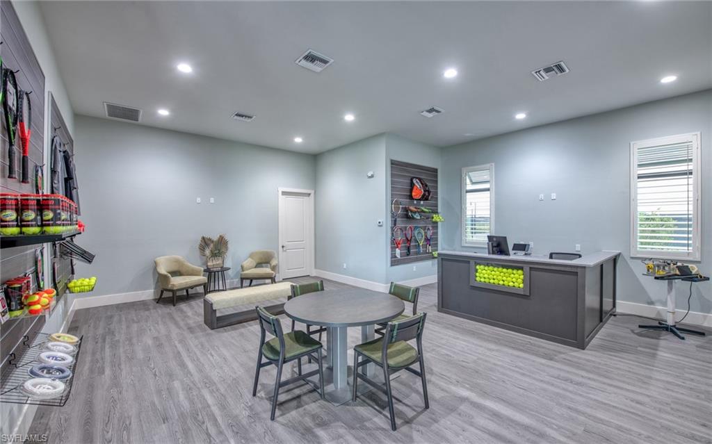 VERDANA VILLAGE - Residential Lease