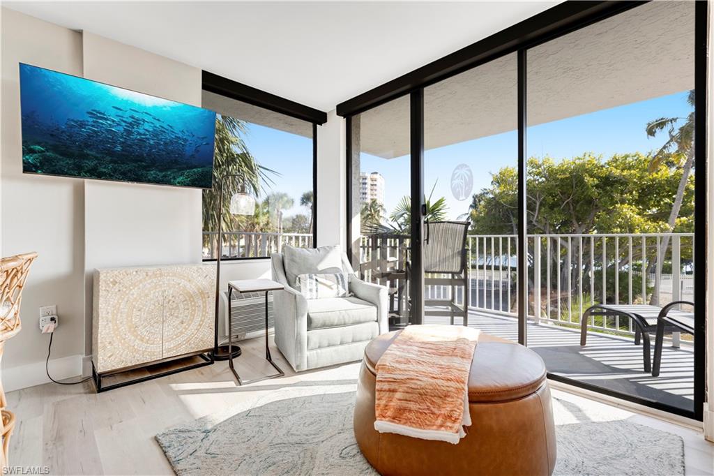 LOVERS KEY BEACH CLUB - Residential