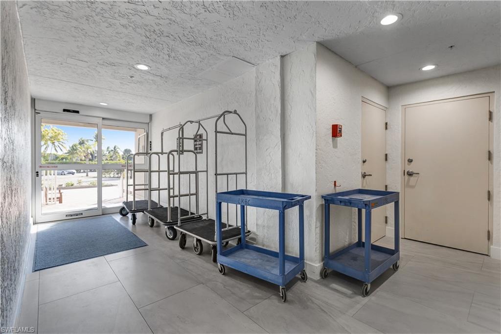 LOVERS KEY BEACH CLUB - Residential