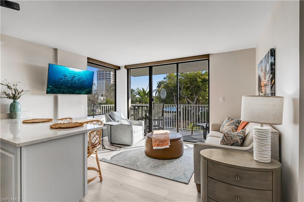 LOVERS KEY BEACH CLUB - Residential