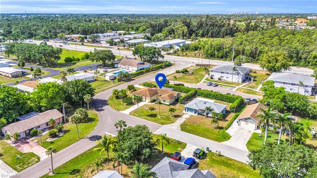 SANDY HOLLOW - Residential