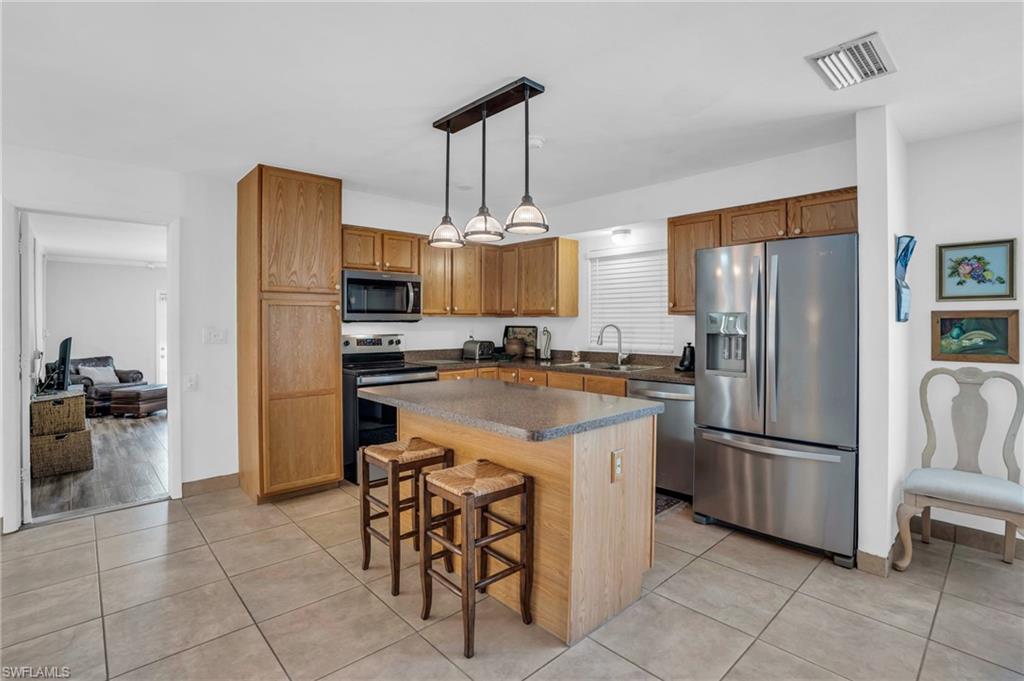 SANDY HOLLOW - Residential