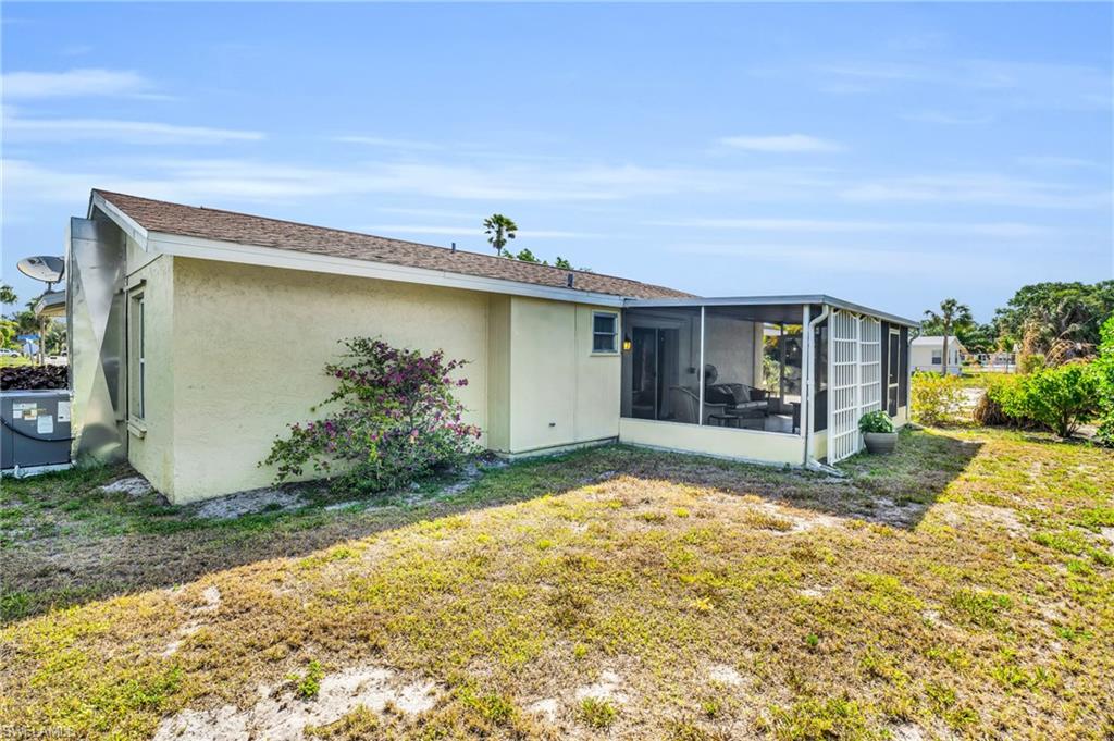 SANDY HOLLOW - Residential