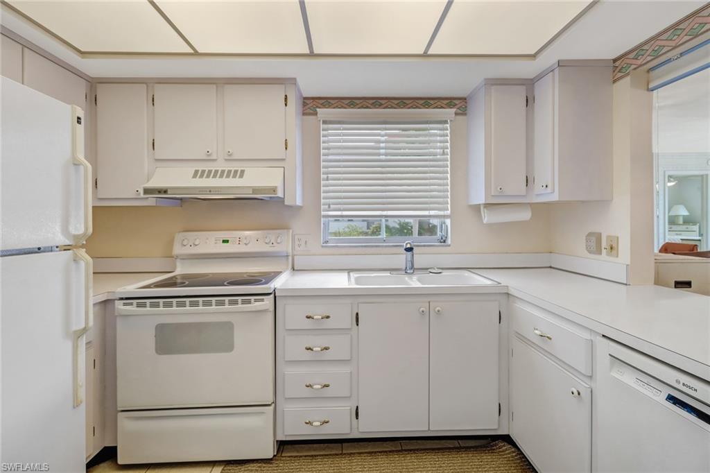 HIGH POINT COUNTRY CLUB - Residential