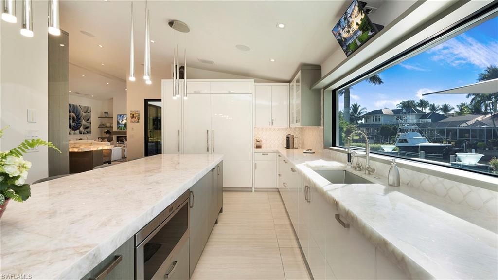 ROYAL HARBOR - Residential