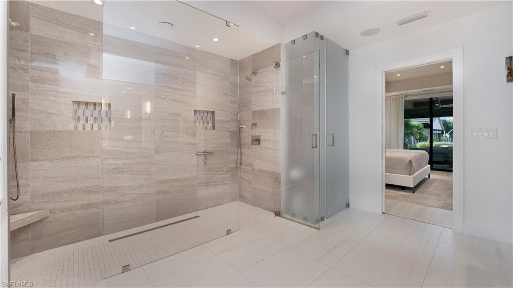 ROYAL HARBOR - Residential