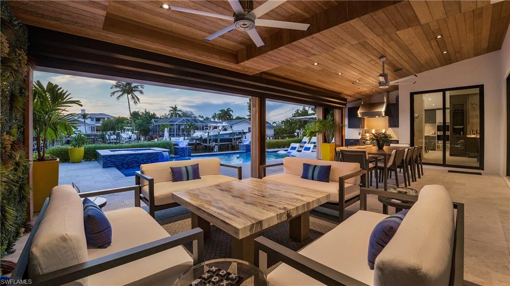 ROYAL HARBOR - Residential